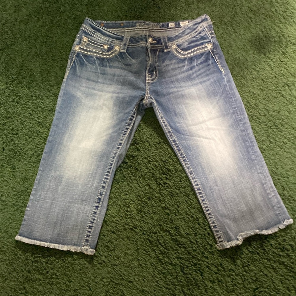 Miss Me crop jeans